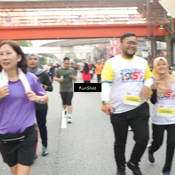 Runner Photo 4703832