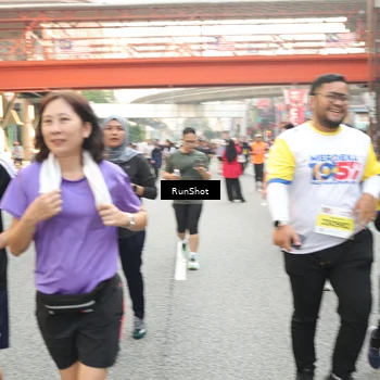 Runner Photo 4703852