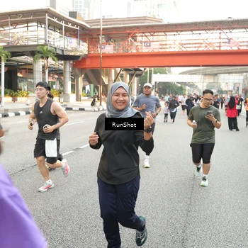 Runner Photo 4703866