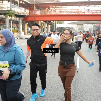 Runner Photo 4703886