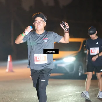 Runner Photo 4703896