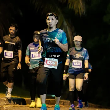 Runner Photo 4703911