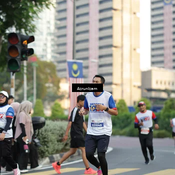 Runner Photo 4703912