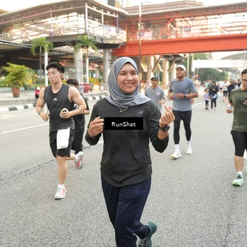 Runner Photo 4703923