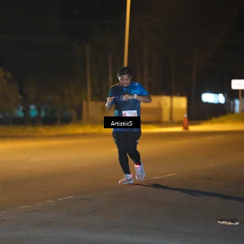 Runner Photo 4703930