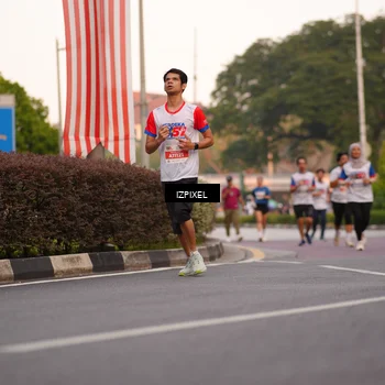 Runner Photo 4703934