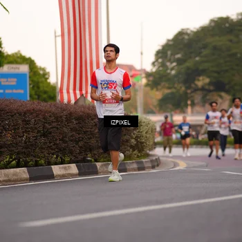 Runner Photo 4704007