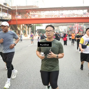 Runner Photo 4704042
