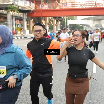 Runner Photo 4704074