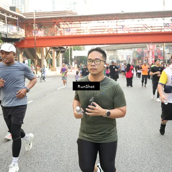 Runner Photo 4704077