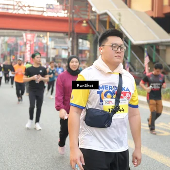 Runner Photo 4704186