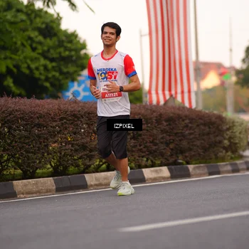 Runner Photo 4704239