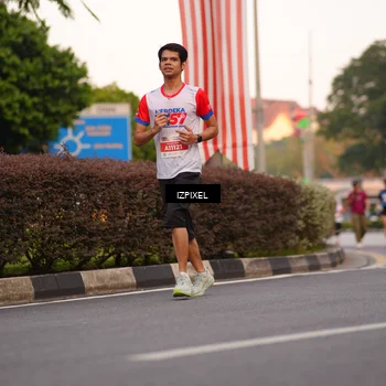 Runner Photo 4704243