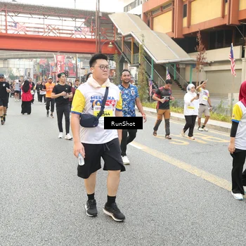 Runner Photo 4704255