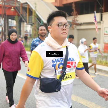 Runner Photo 4704270