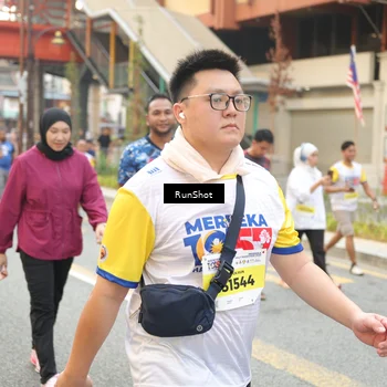 Runner Photo 4704272