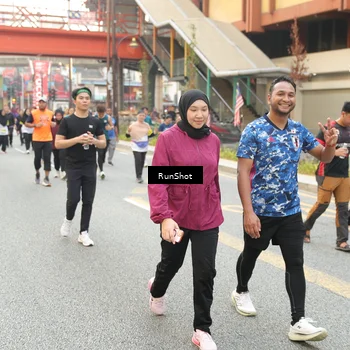 Runner Photo 4704323