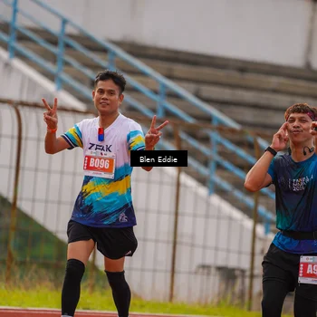 Runner Photo 4704355