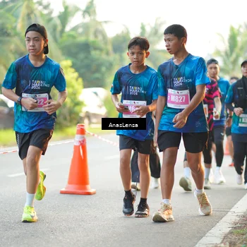 Runner Photo 4704371
