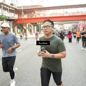 Runner Photo 4704403