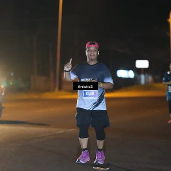 Runner Photo 4704406