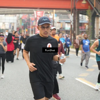Runner Photo 4704600
