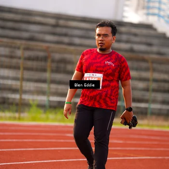 Runner Photo 4704602
