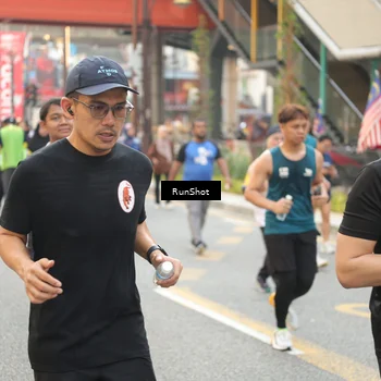 Runner Photo 4704607