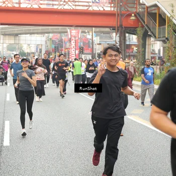 Runner Photo 4704633