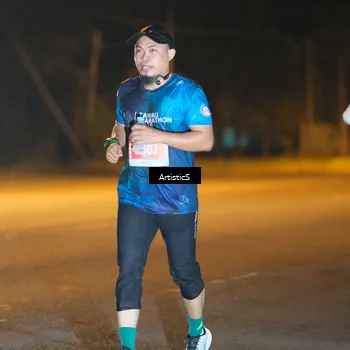 Runner Photo 4704643