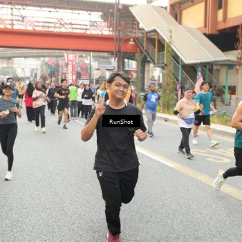 Runner Photo 4704666