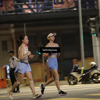 Runner Photo 4704676