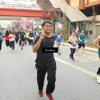 Runner Photo 4704717