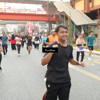 Runner Photo 4704741