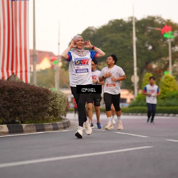 Runner Photo 4704743