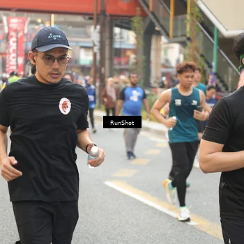 Runner Photo 4704845