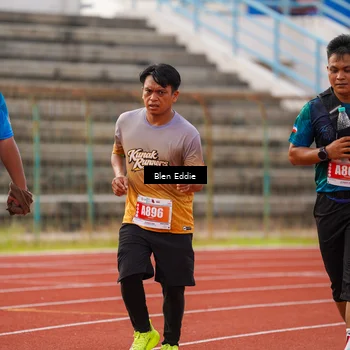 Runner Photo 4704873