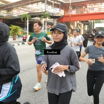 Runner Photo 4704881