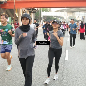 Runner Photo 4704888