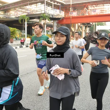 Runner Photo 4704915