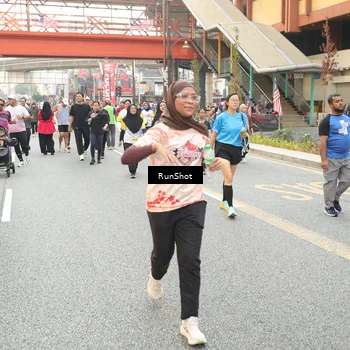 Runner Photo 4705117