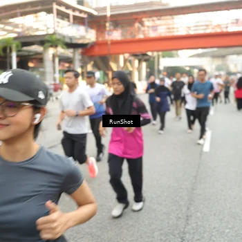 Runner Photo 4705142