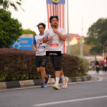 Runner Photo 4705323