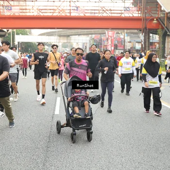 Runner Photo 4705416