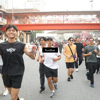 Runner Photo 4705542