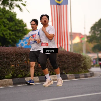 Runner Photo 4705571