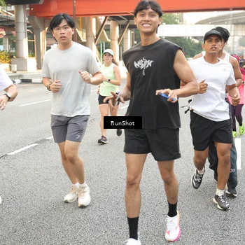 Runner Photo 4705572