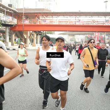 Runner Photo 4705592