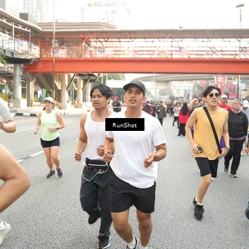 Runner Photo 4705670