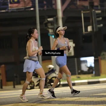 Runner Photo 4705672